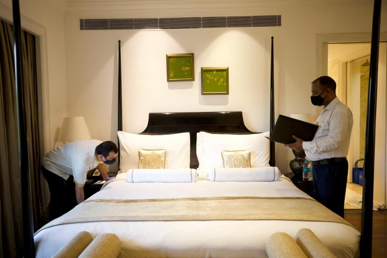 The Claridges New Delhi Ξενοδοχείο Εξωτερικό φωτογραφία A room at the Taj Mahal Palace