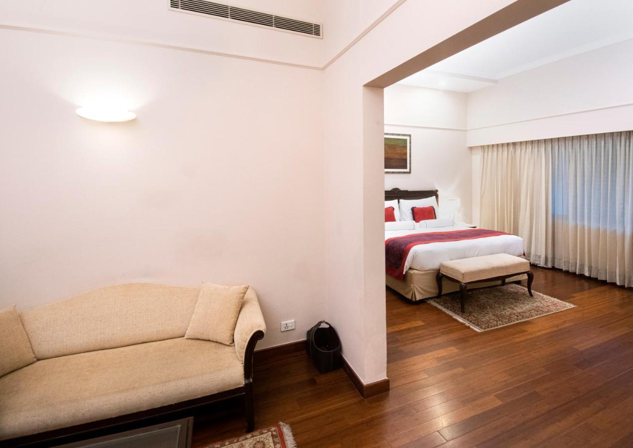 The Claridges New Delhi Ξενοδοχείο Εξωτερικό φωτογραφία A suite at the Taj Bengal