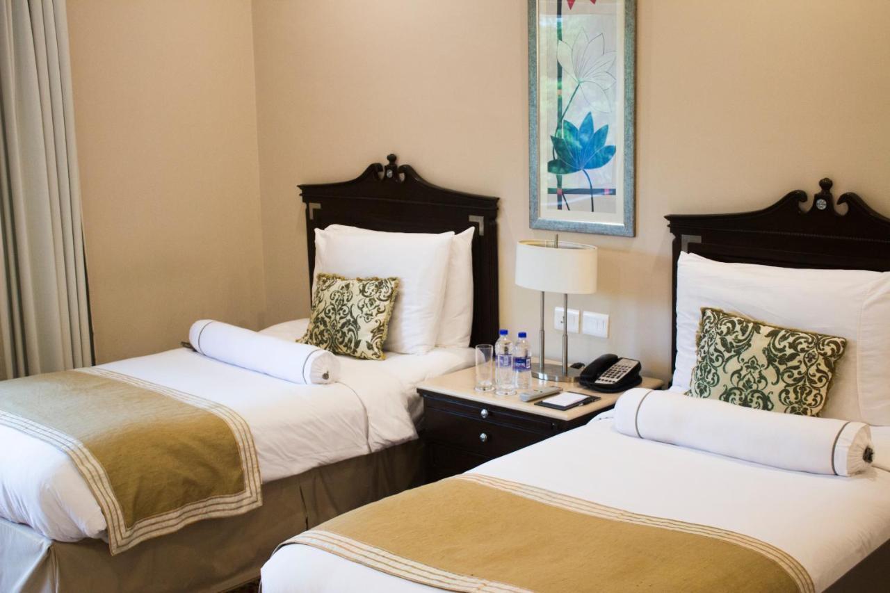 The Claridges New Delhi Ξενοδοχείο Εξωτερικό φωτογραφία A room at the Taj Bengal